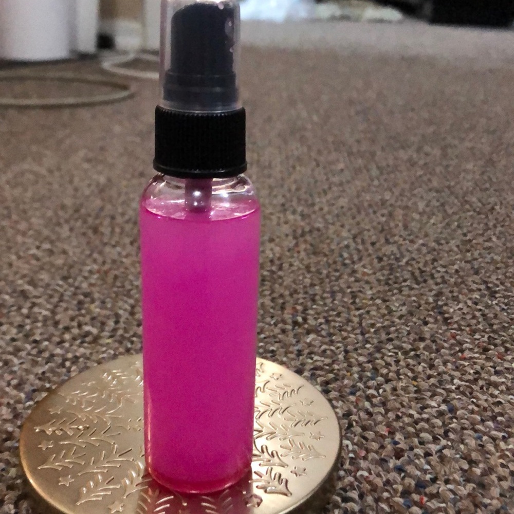 Cotton candy fragranced room spray